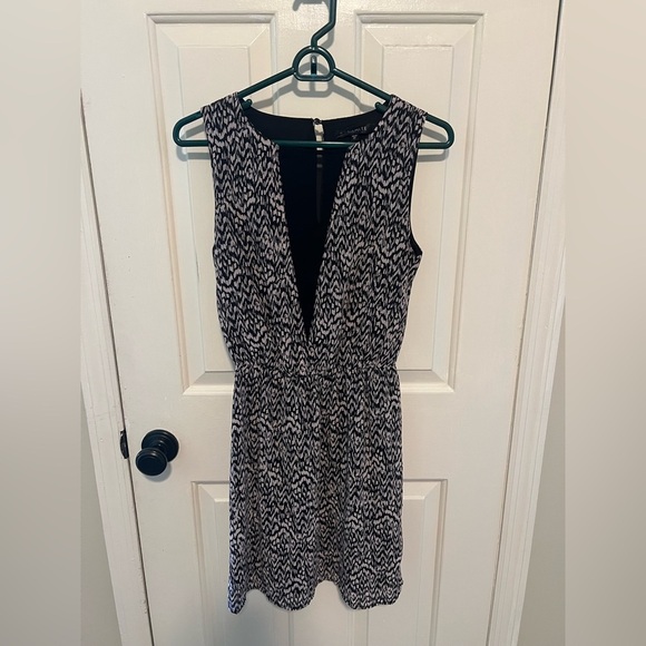 Dynamite Black and White Sheath Midi Dress Plunge Neckline - Picture 1 of 4